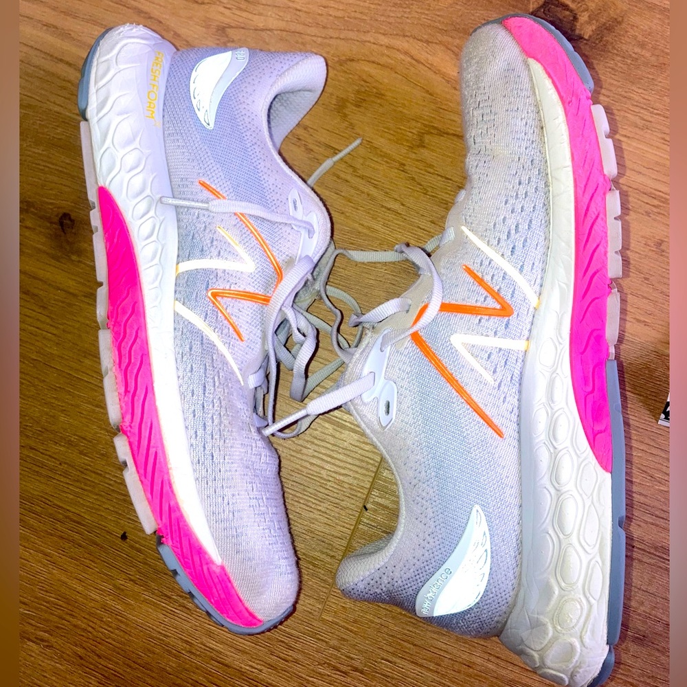 New Balance Women's Size 10.5N, Fresh Foam Running Shoes